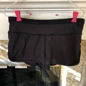 Lululemon women’s shorts size 6